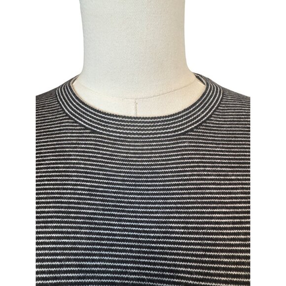 2/$30 ZARA Knit Black & White Medium Striped Sweater Crew Neckline - Picture 4 of 14